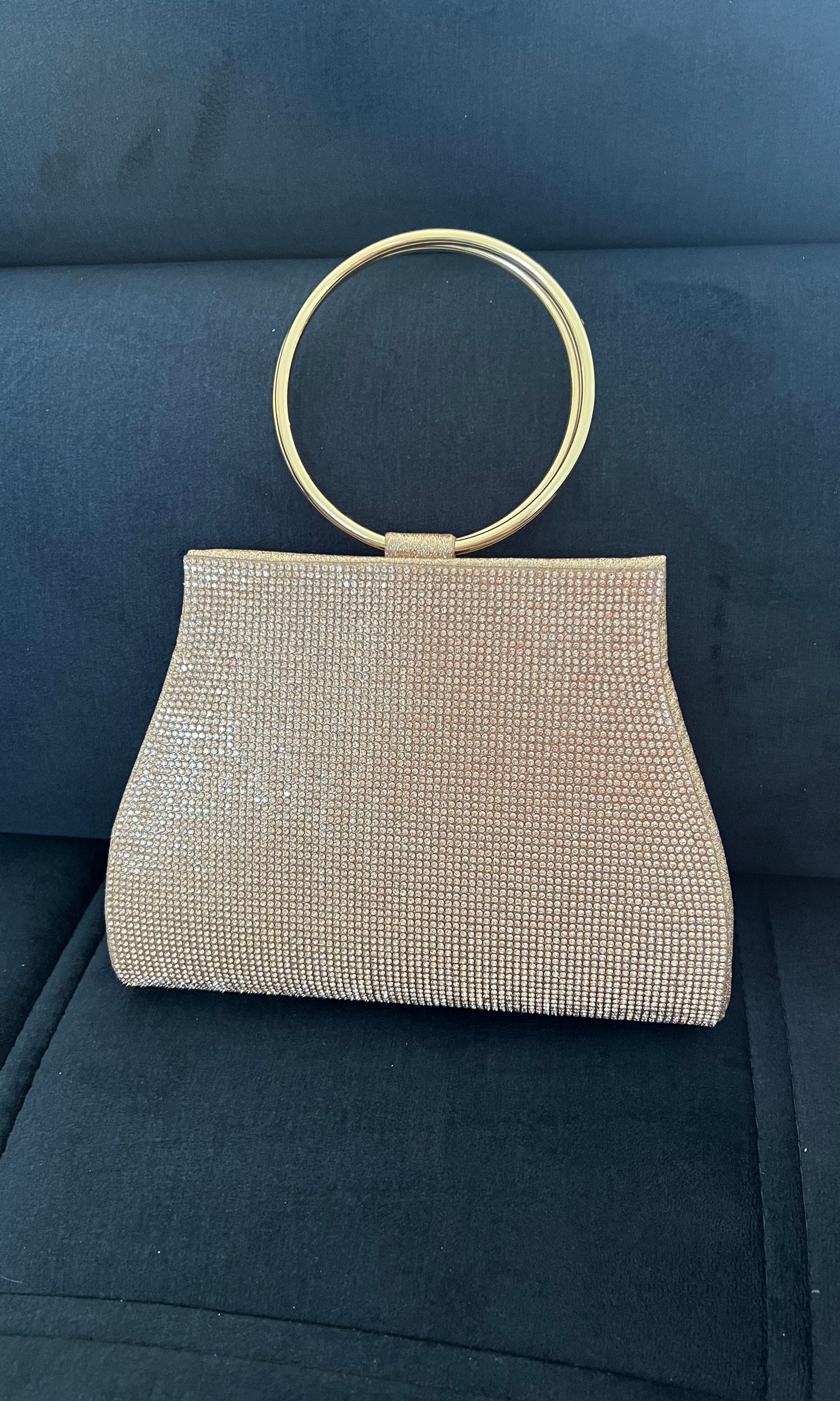 Pochette de Soirée Strass et Paillettes Noire Avec Boucle Dorée